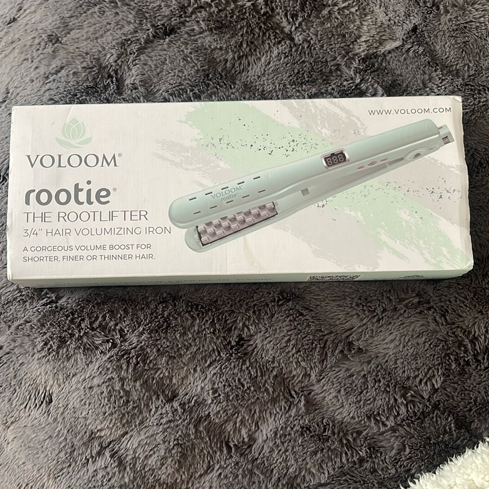 BNIB Voloom Rootie The Rootlifter